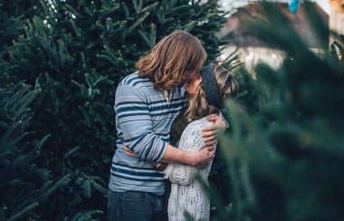 young-couple-kissing