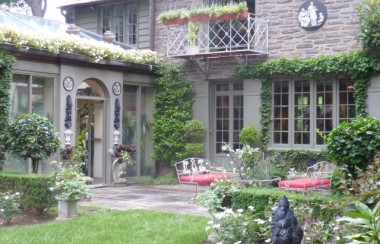 meadowbrook-garden-old-building