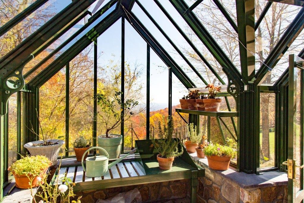 hartley-aluminium-greenhouse-interior