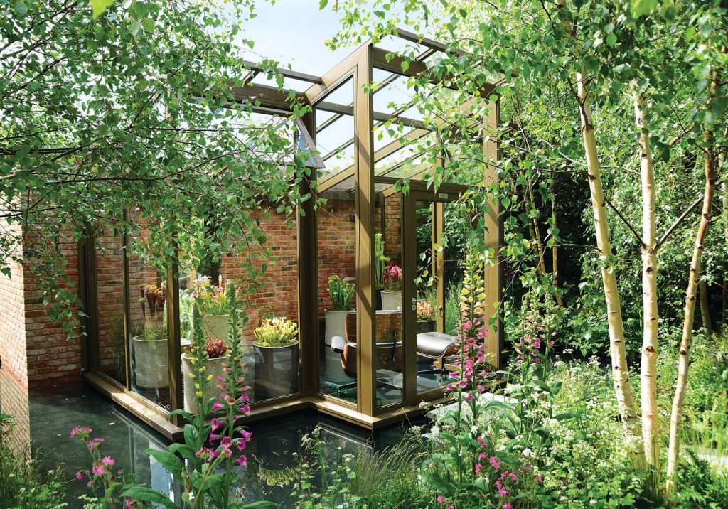 2016 RHS Chelsea Flower Show award winner – Silver Gilt Show Garden medal winner featuring a bespoke Hartley Botanic Opus glasshouse in a walled garden. Designed by Catherine MacDonald and sponsored by Hartley Botanic