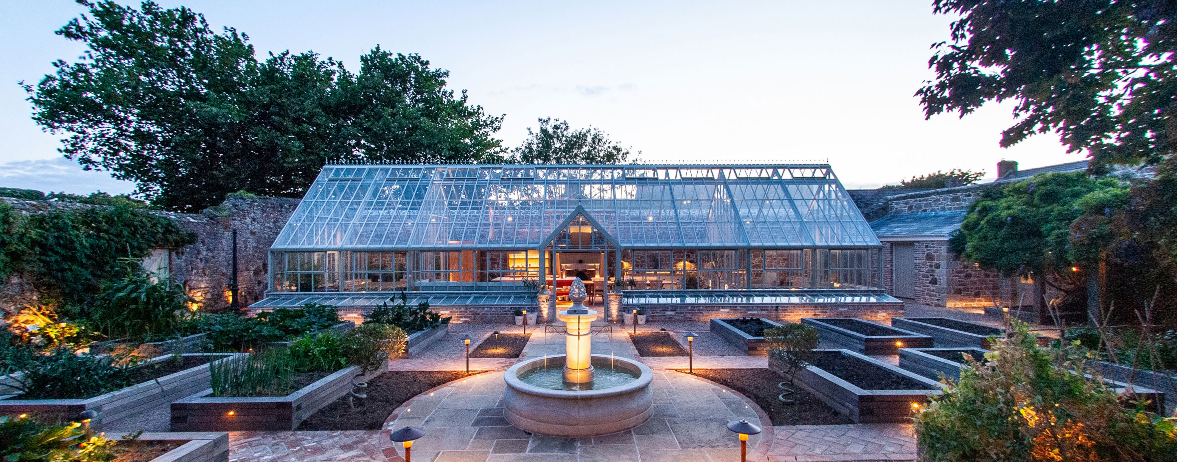 hartley-victorian-pavilion-jersey-evening